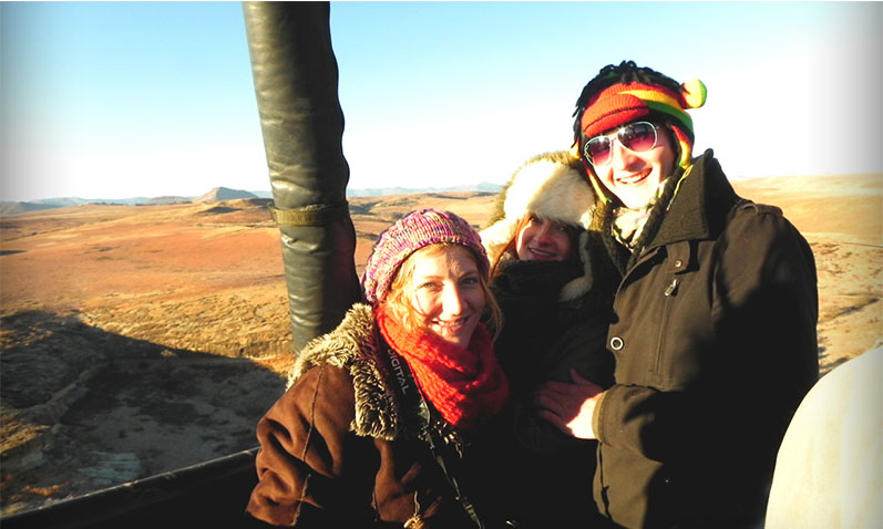 Flying over the spectacular mountain views of Clarens in a hot air balloon.